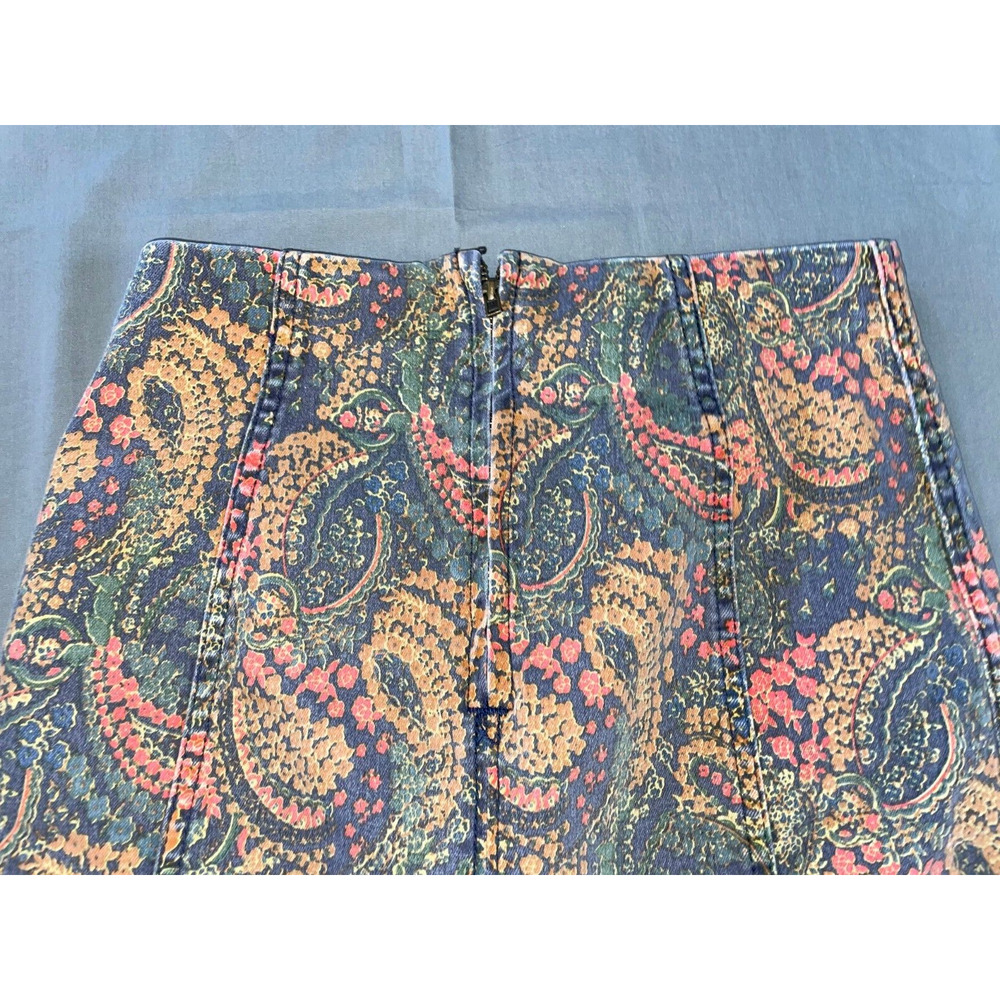 Free People Rear Zip A-Line Short Skirt. Washed Paisley, Women's Size 2. EUC! - Picture 4 of 5